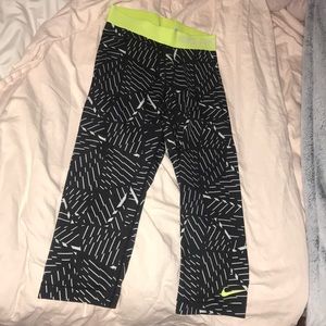 Nike Pro Fit crop workout leggings